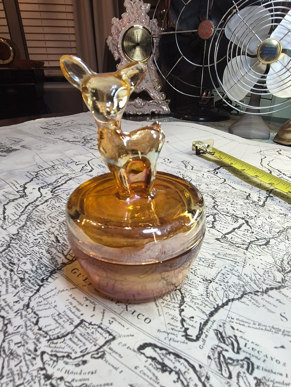 Vintage Jeannette Marigold Carnival Glass Fawn Deer Powder Jar Vanity 1930s